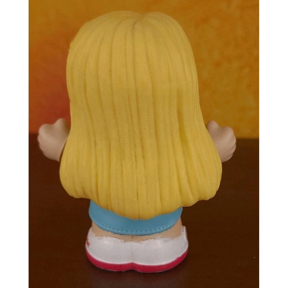 Fisher‎ Price Little People  Barbie Dreamhouse  Girl Blonde Hair And Blue Shirt